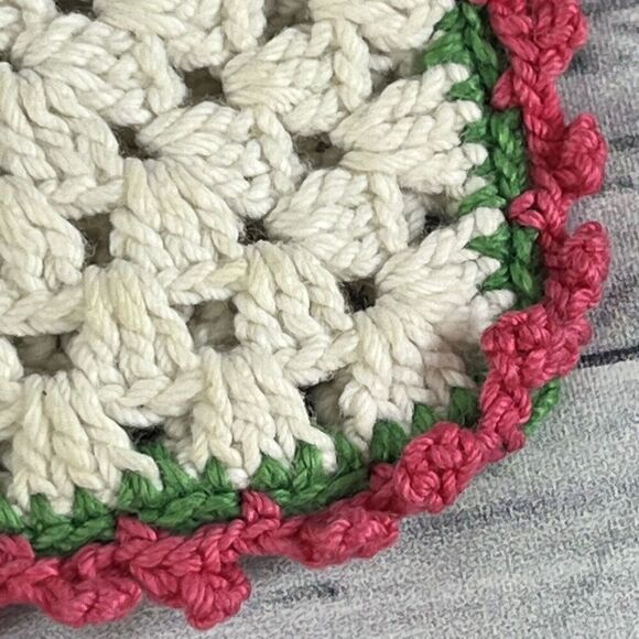 Vintage Lot of 3 Crochet Granny Squares Blanket Afgan Squares Pink & Red Flowers - Picture 5 of 11